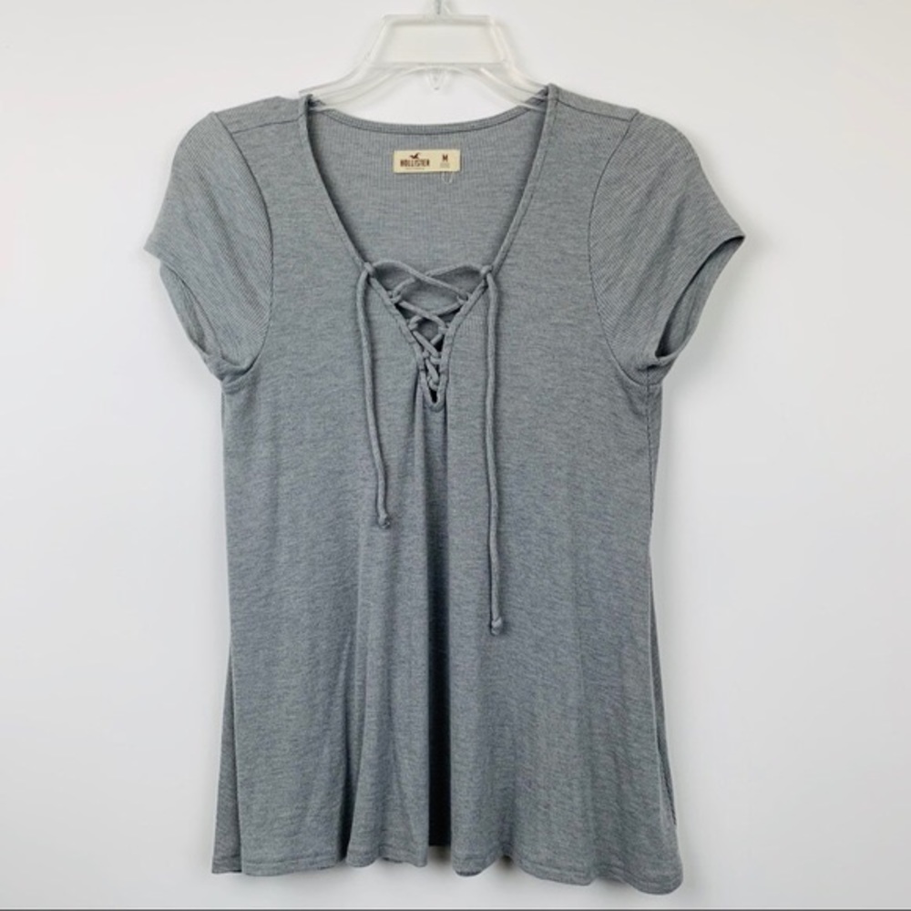 Hollister Lace-up tee